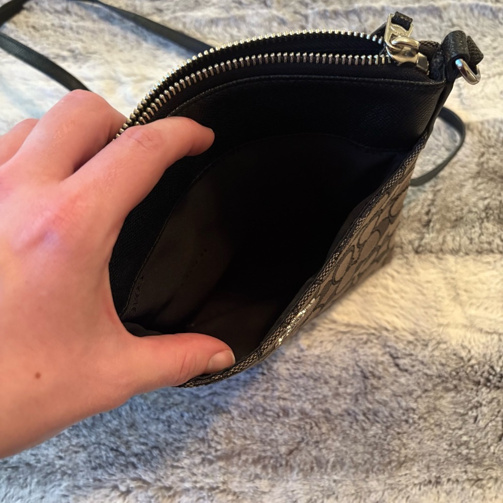 Coach Crossbody Bag with Skinny ID Wallet - 2 piece set - Picture 6 of 10